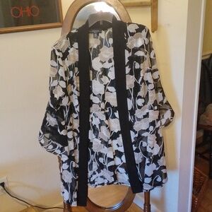 R&M Richard's Dress Jacket, floral size 20W, bell sleeves
